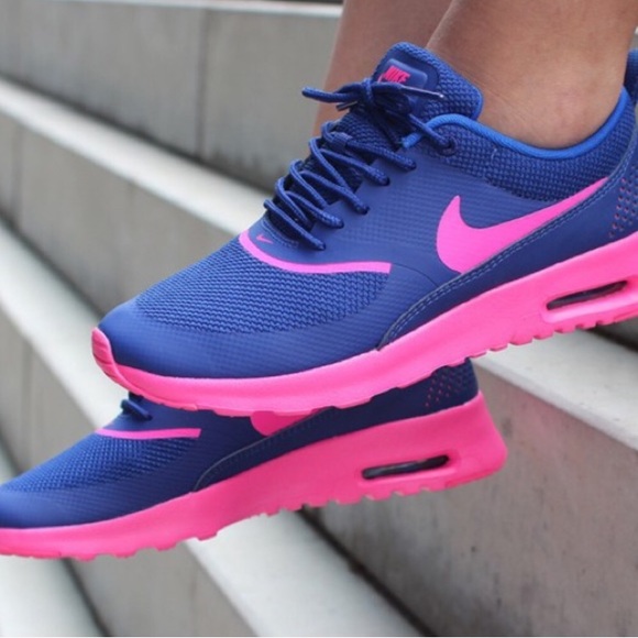 nike thea neon